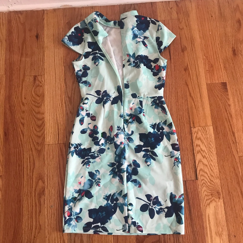 METAPHOR FLORAL DRESS SIZE S/C - Picture 2 of 5